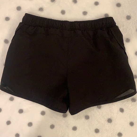 Black Active Shorts youth 10/12 - Picture 3 of 5